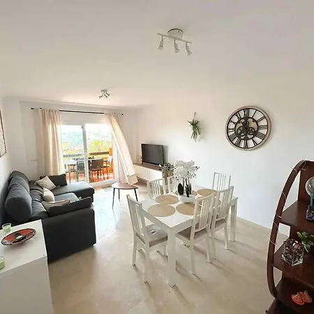 Appartamento Bright With Sea View In Casares, 96 M², Pool *